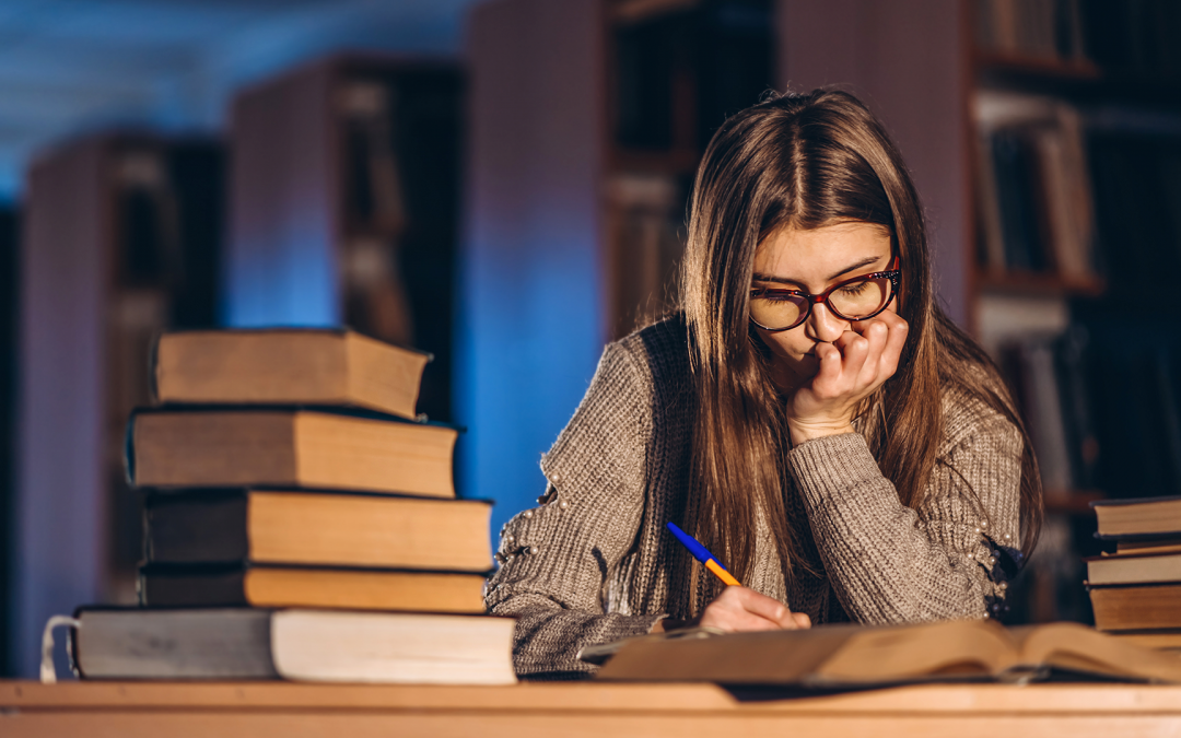 Campos de aprendizados: conheça as áreas de estudo de teologia