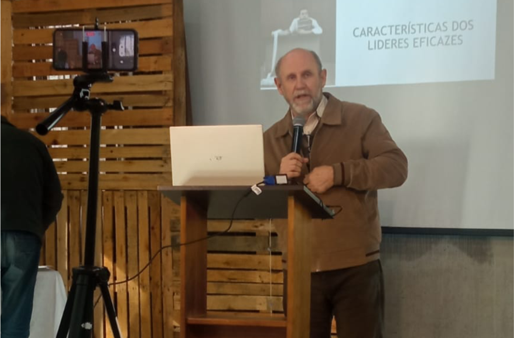 FLT reflete sobre o perfil da liderança cristã em Aula Inaugural