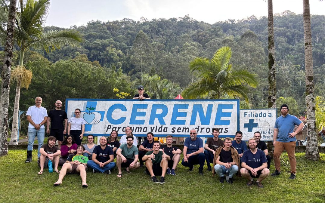 Estudantes conhecem projetos de prevenção e acolhimento na área da dependência química em Blumenau