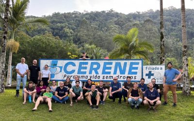 Estudantes conhecem projetos de prevenção e acolhimento na área da dependência química em Blumenau
